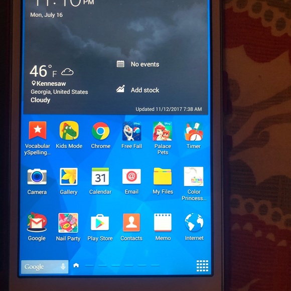 Samsung Tablet - Picture 2 of 8
